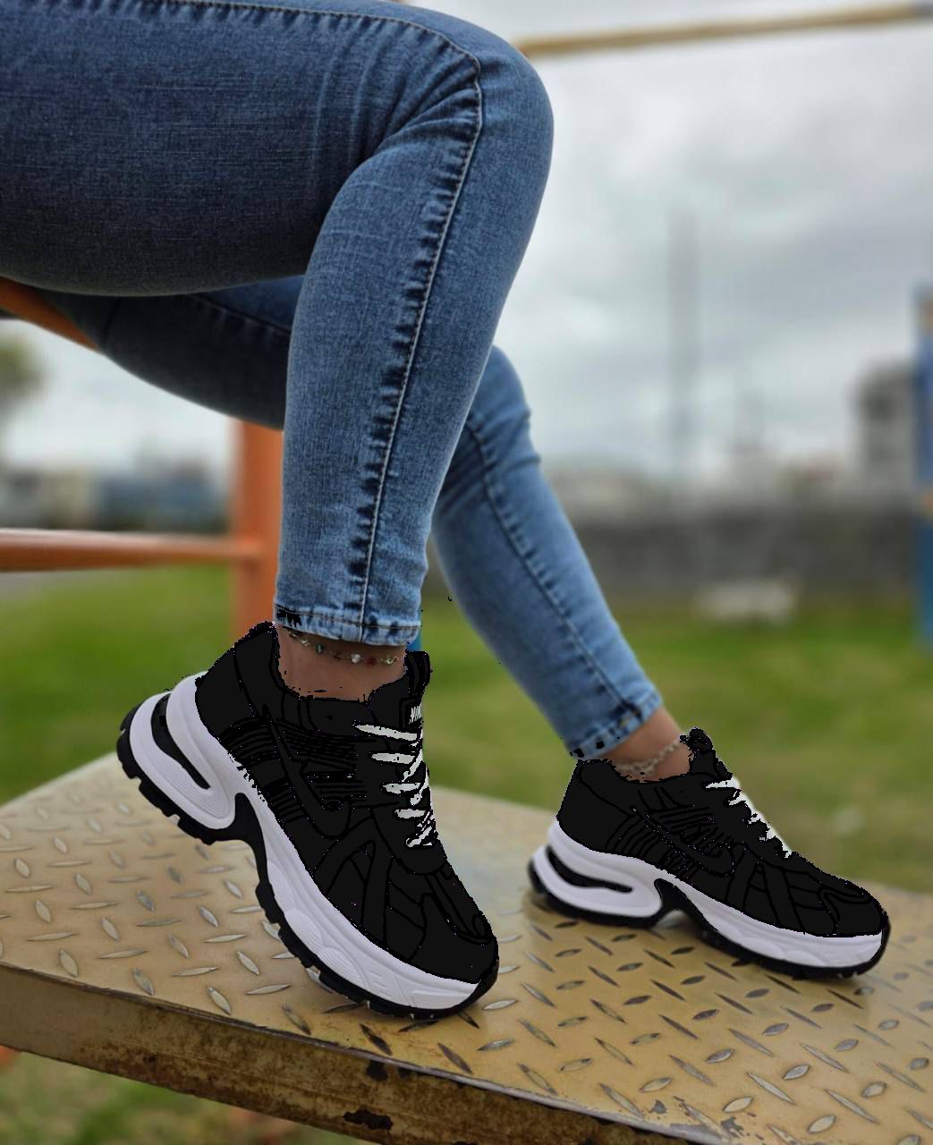 Zapatos Deportivos "Urban Glide" con Detalle Negro