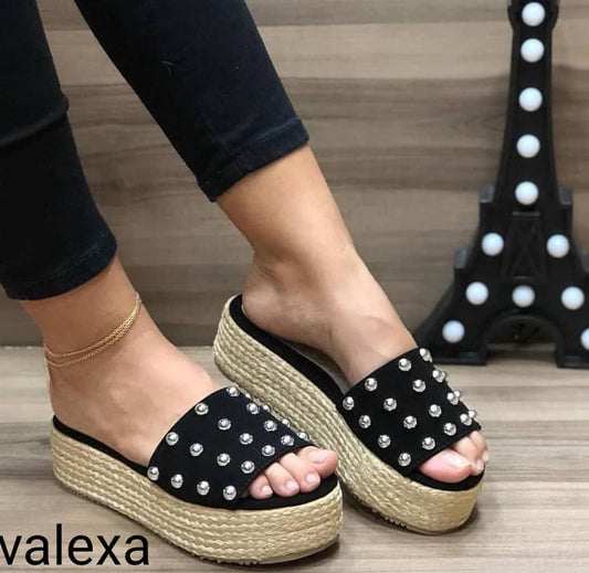 Plataformas "Rebel Chic" con Estoperoles y Suela de Yute